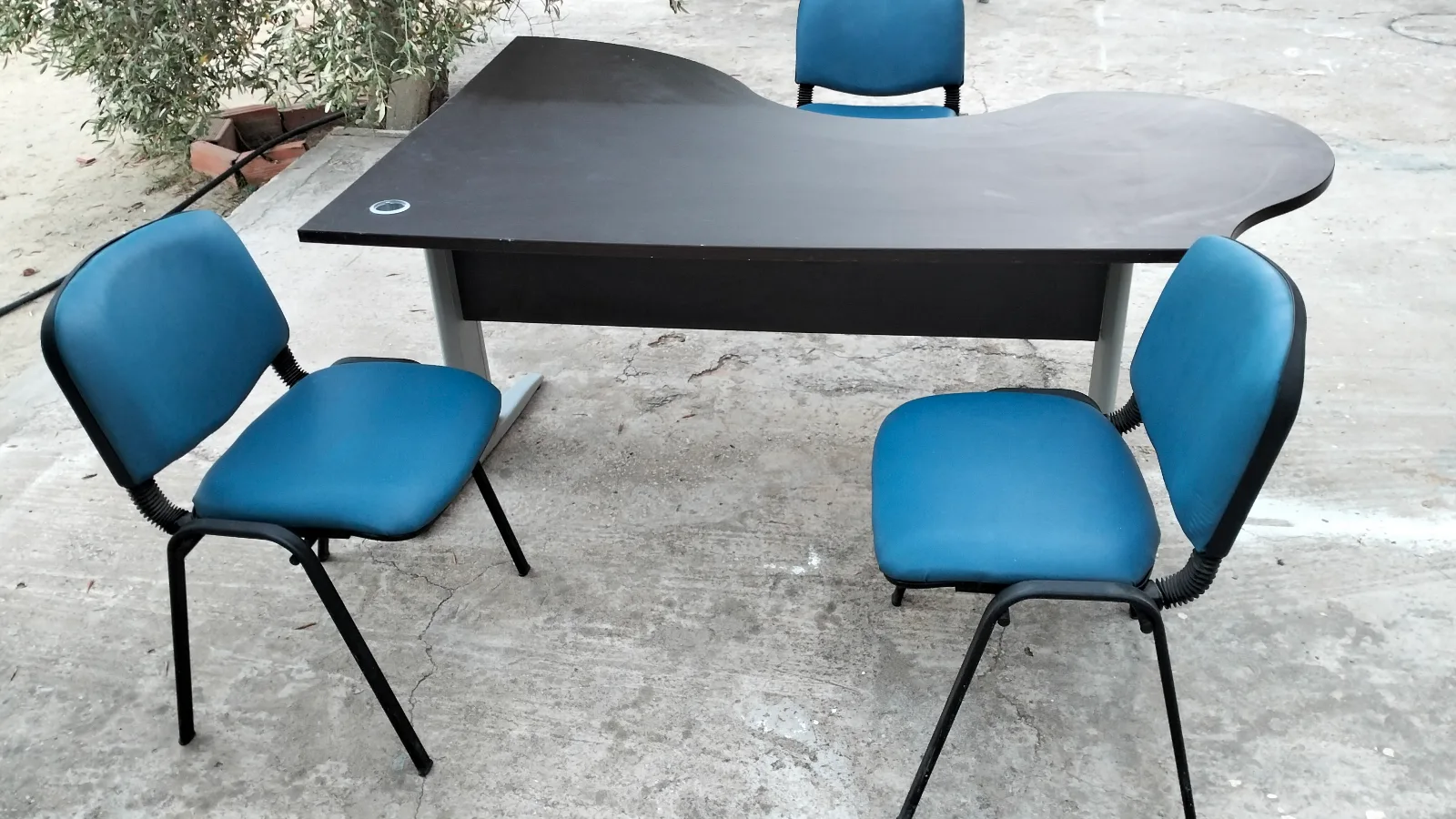 Bureau avec ces chaises