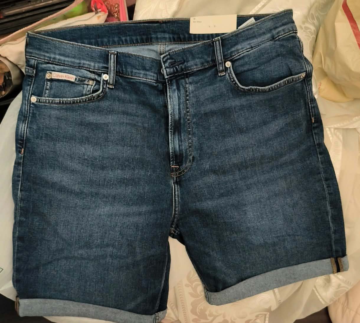 short jeans slim Calvin klein taille : 38 US