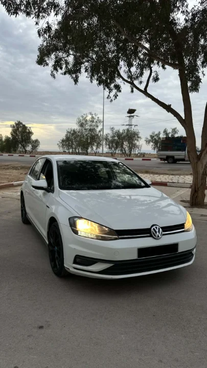 Volkswagen Golf 2020 Essence