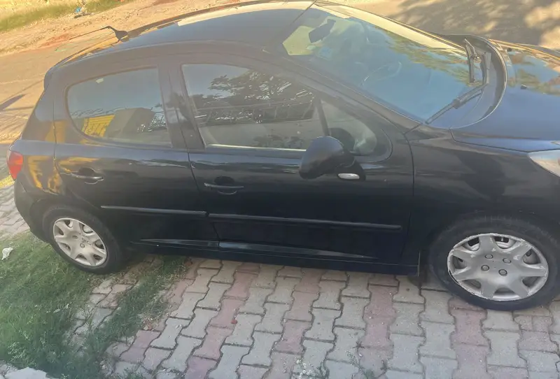 Peugeot 207 1.6 VTi 16V 120 cv