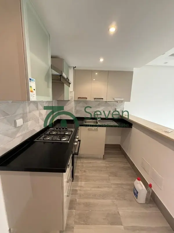 Un appartement s1 vide à la soukra