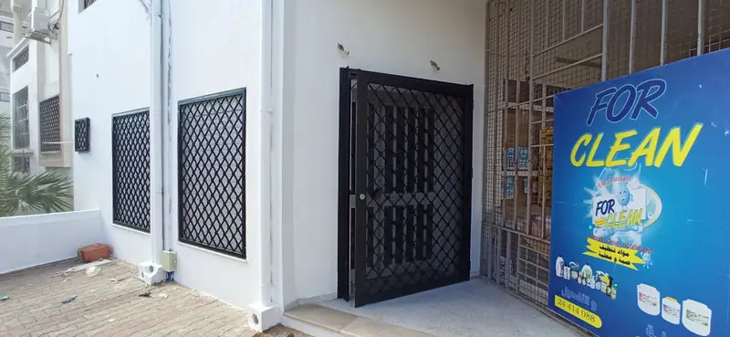 Local commercial a usage services