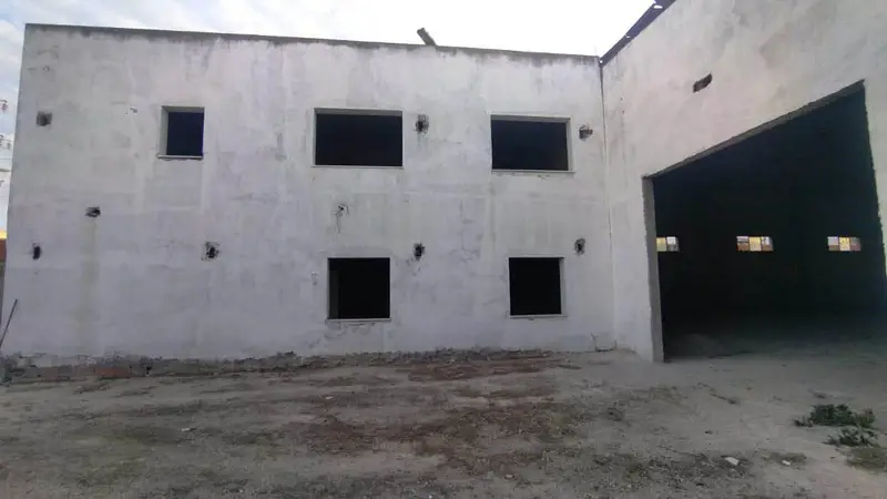 Local industriel dans la zi de borj cedria
